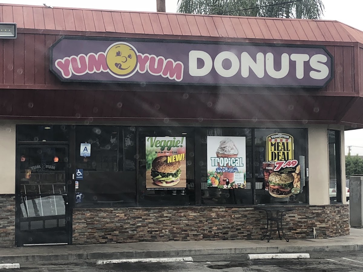 Yum Yum Donuts