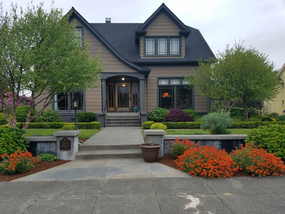 Hydrangea Inn