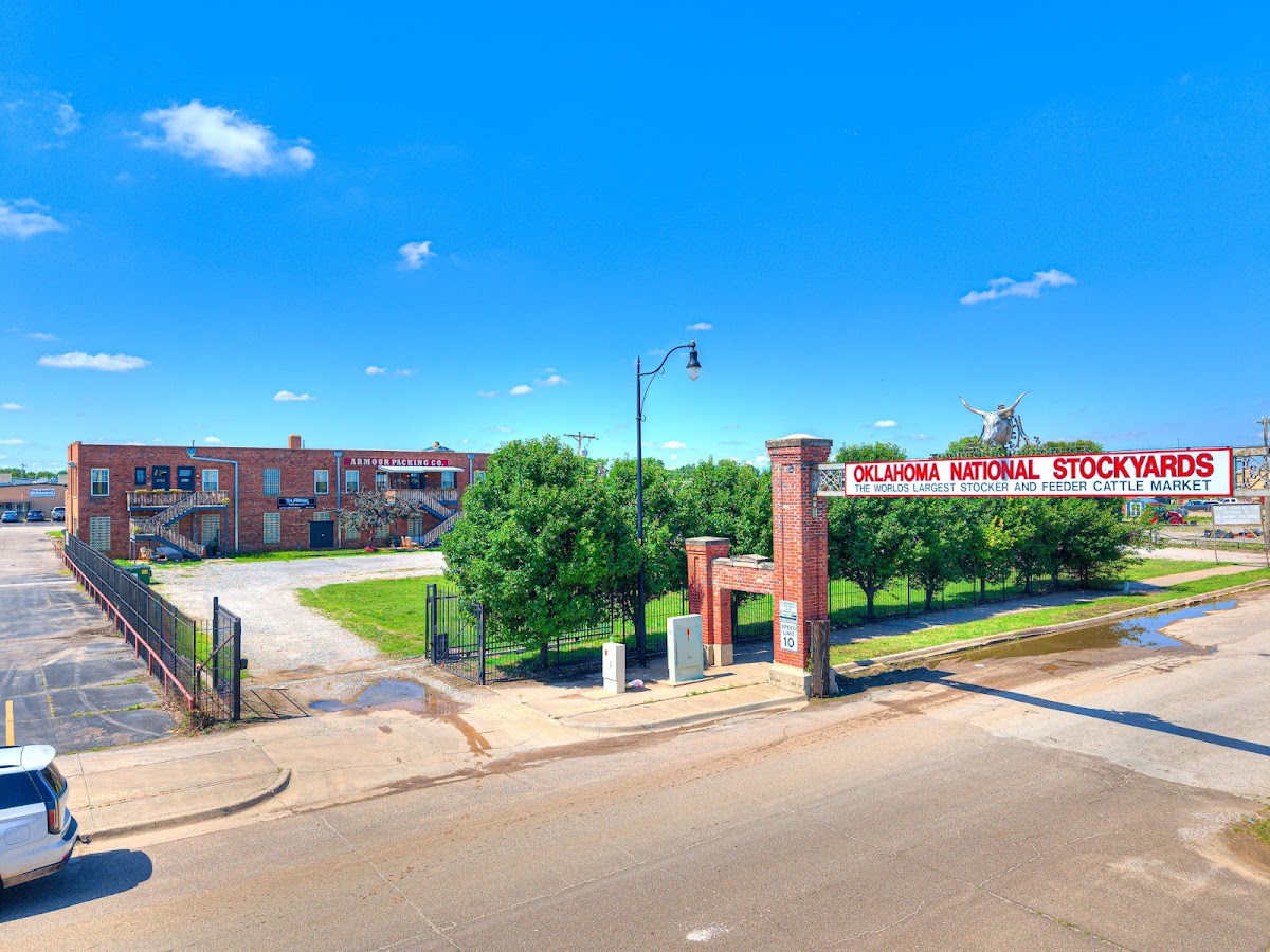 Ten Arrows Stockyards Hotel