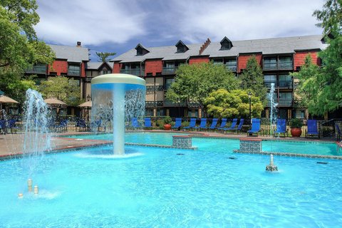 Sheraton Westport Chalet Hotel St. Louis