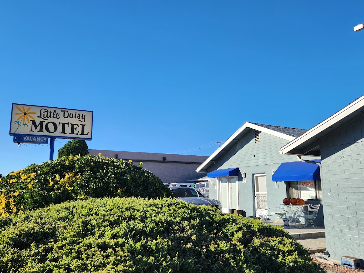 Little Daisy Motel