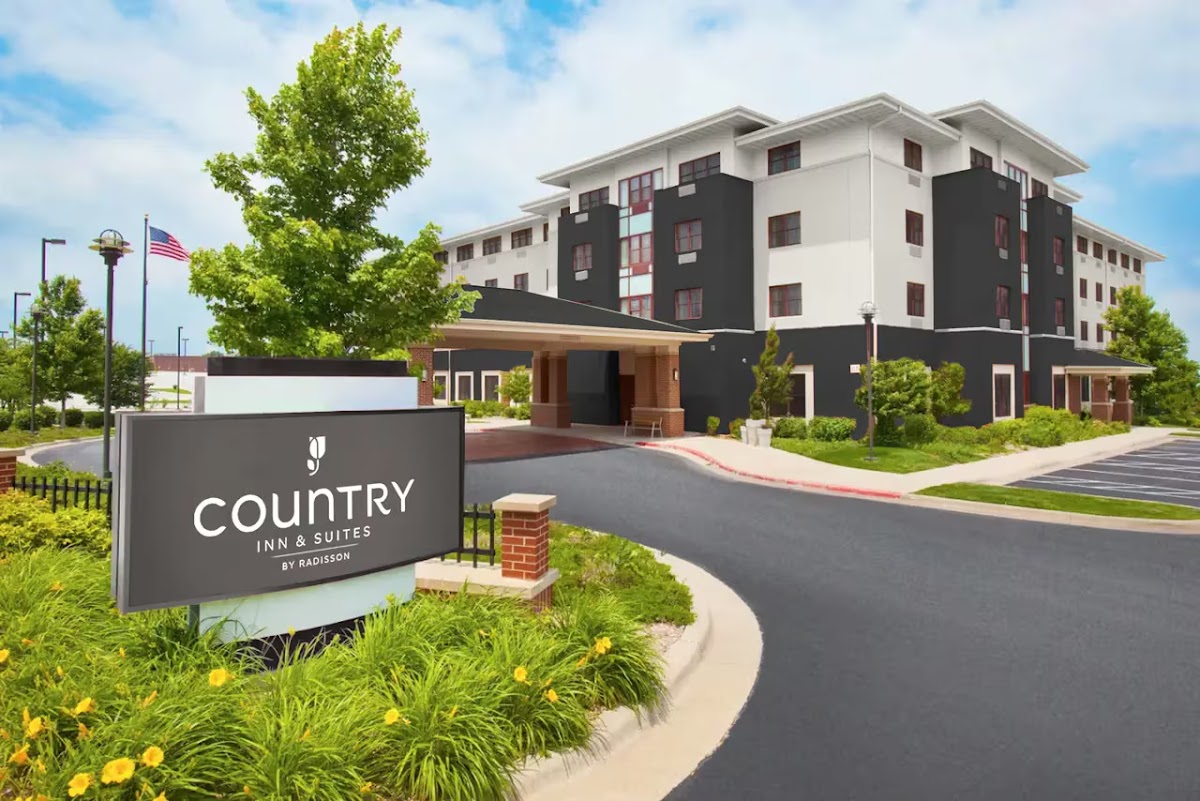 Country Inn & Suites by Radisson, Springfield Downtown