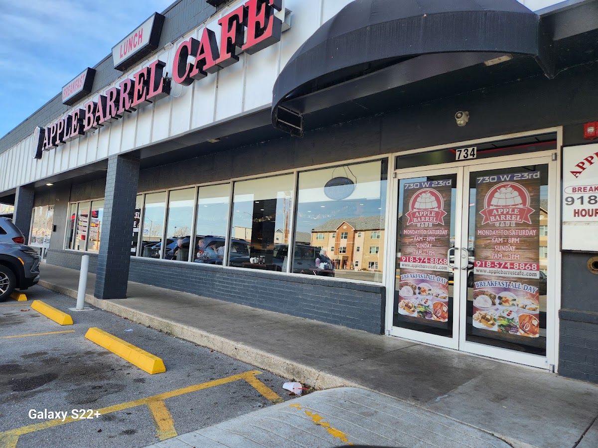 Apple barrel cafe