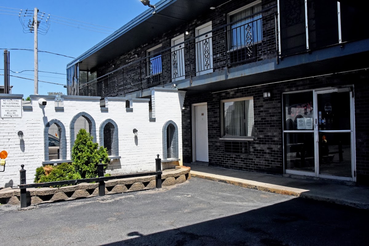 Beverly Inn Motel - extended stay
