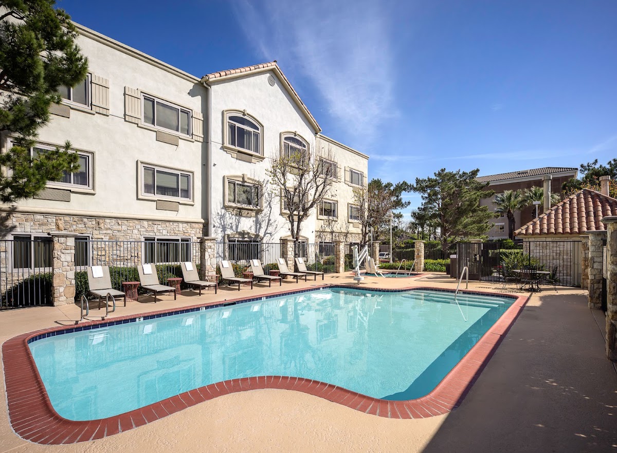 Ayres Suites Ontario Mills Mall - Rancho Cucamonga