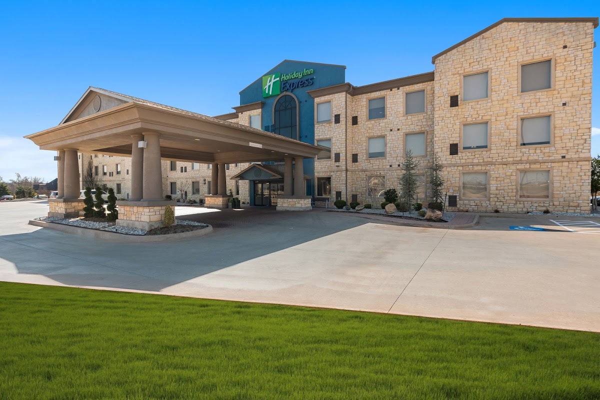 Holiday Inn Express & Suites Oklahoma City NW-Quail Springs by IHG