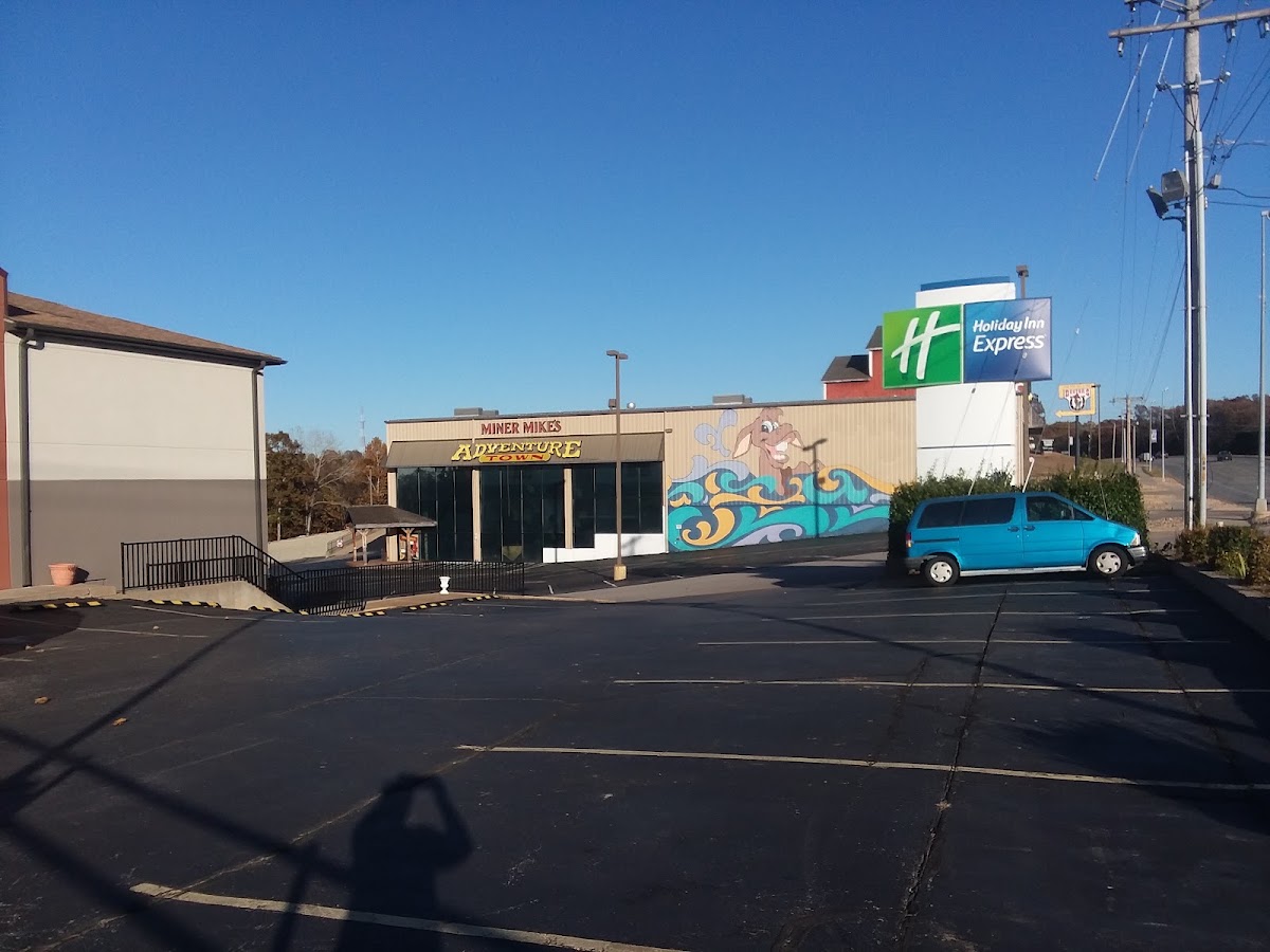 Holiday Inn Express Osage Beach - Lake of the Ozarks by IHG