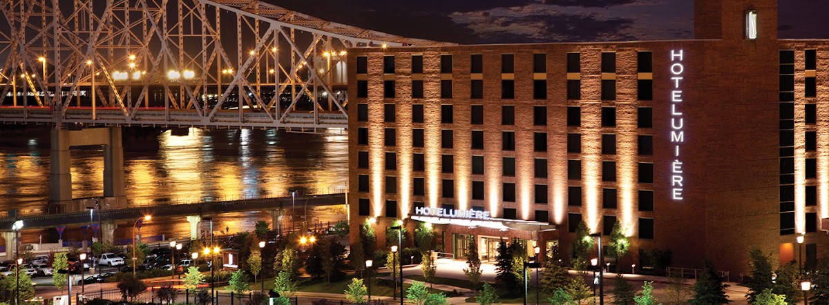 HoteLumière at the Arch - A Caesars Rewards Destination