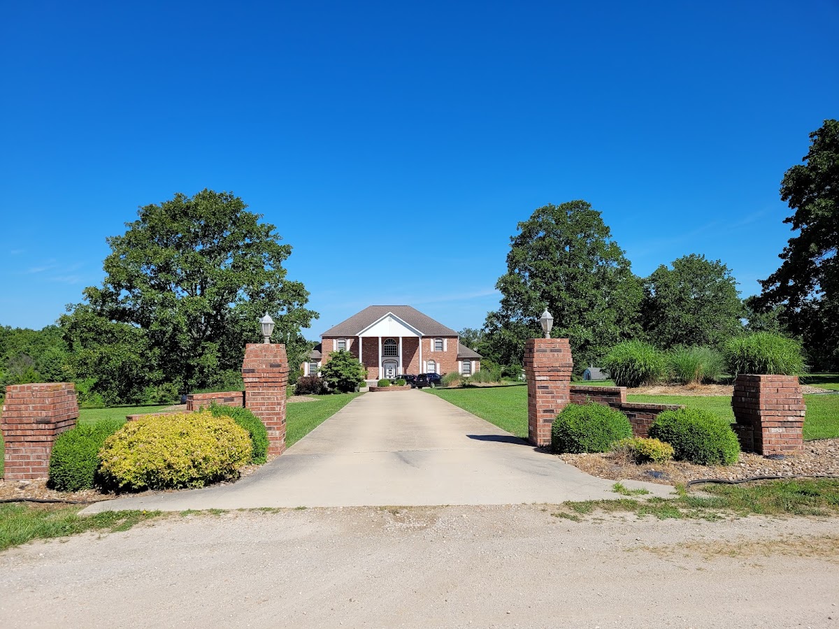 Lafayette Manor