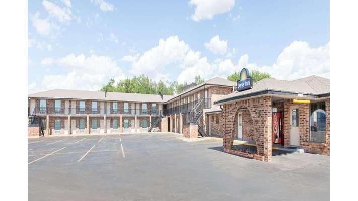 Days Inn by Wyndham Erick