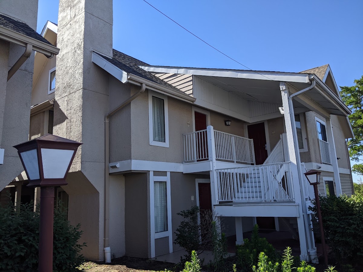 Value Suites Extended Stay - St. Louis Westport Plaza