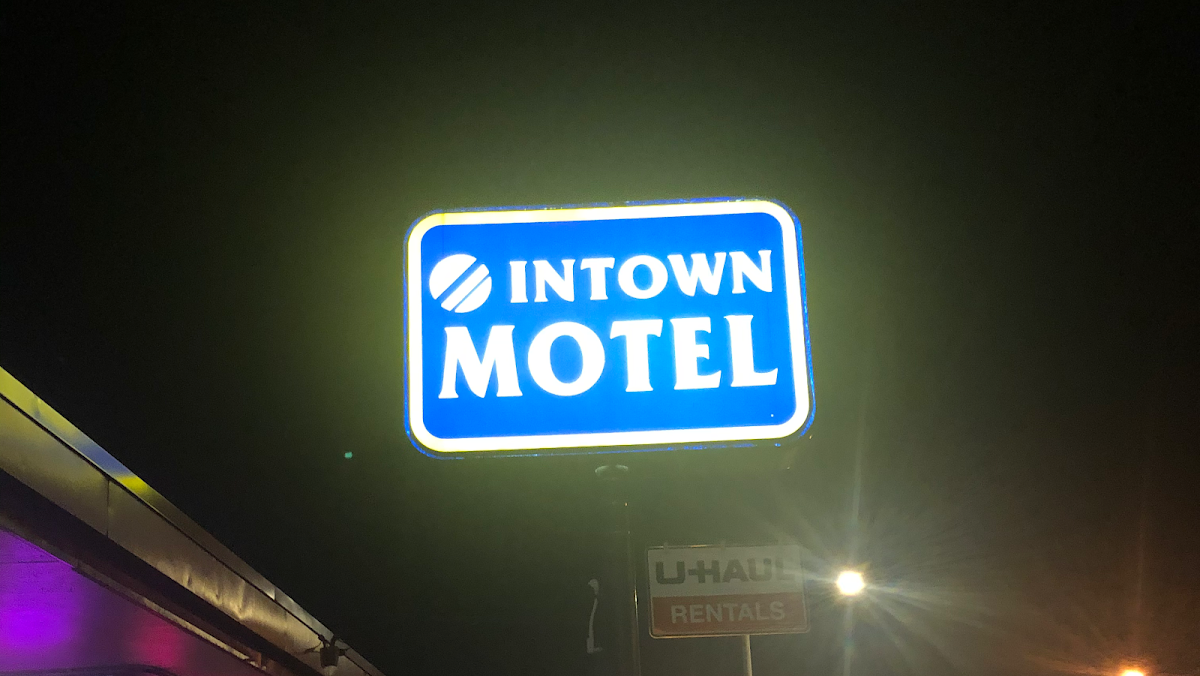 INTOWN MOTEL