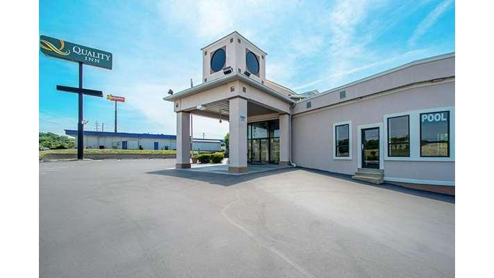 Quality Inn Pacific near Six Flags St. Louis