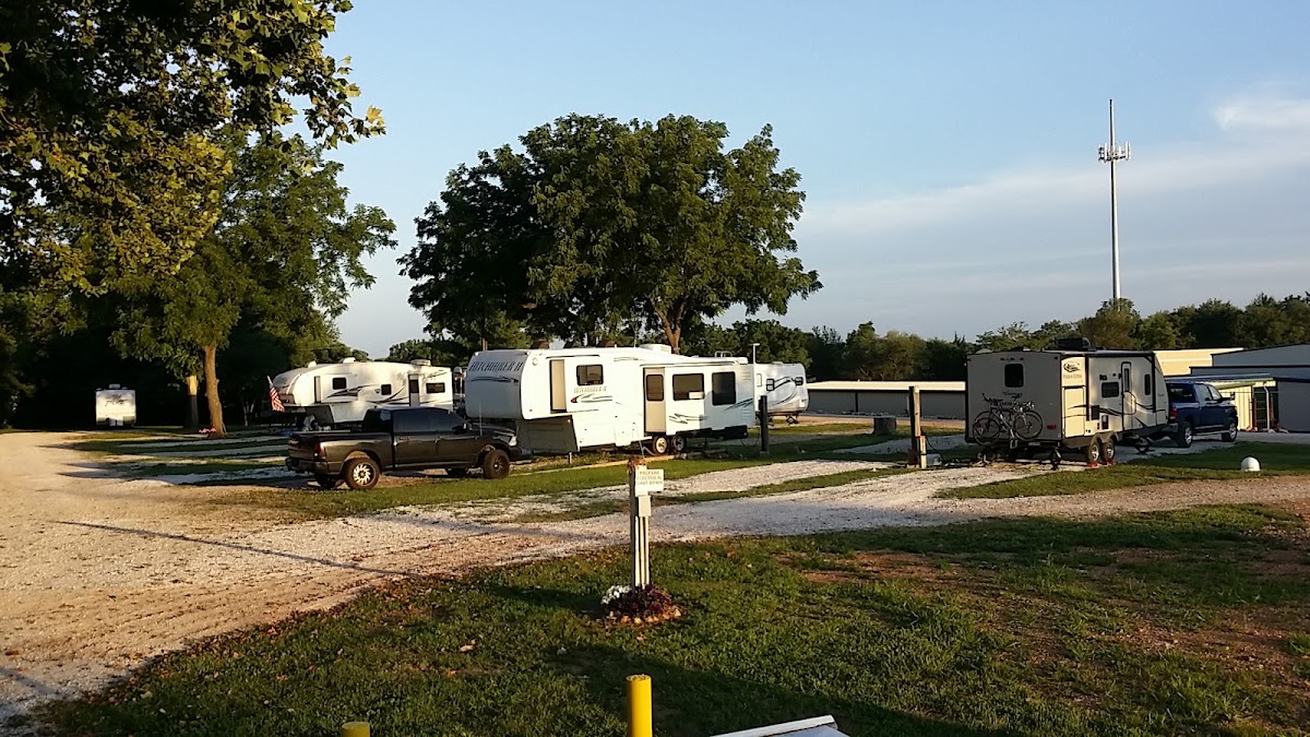 Cook's RV Motor Park