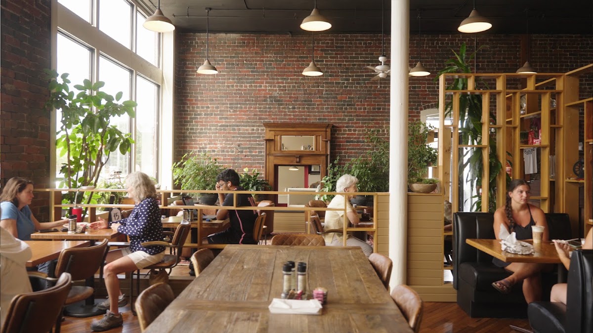 Wm. Van's Cafe