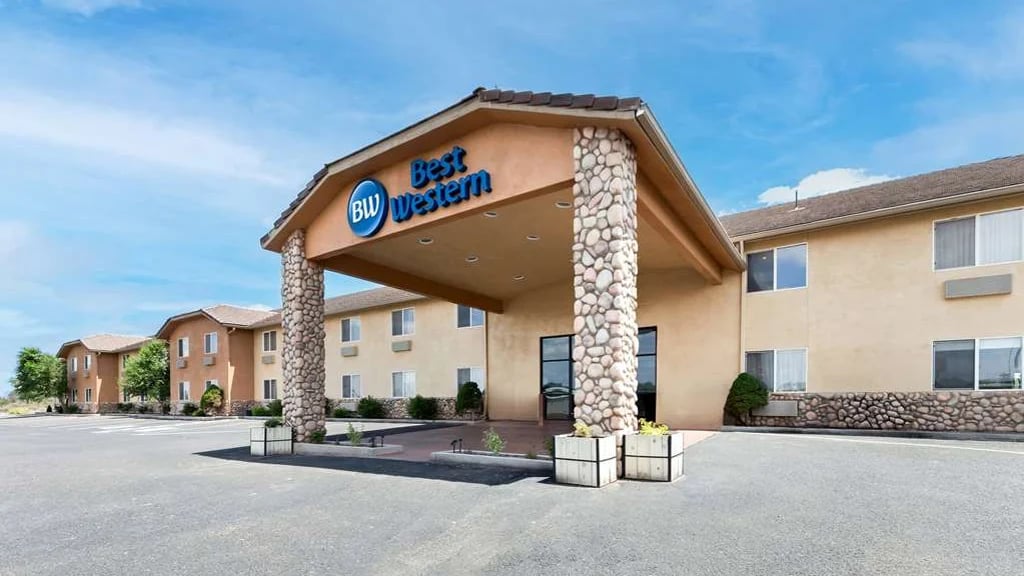 Best Western Snowflake Inn