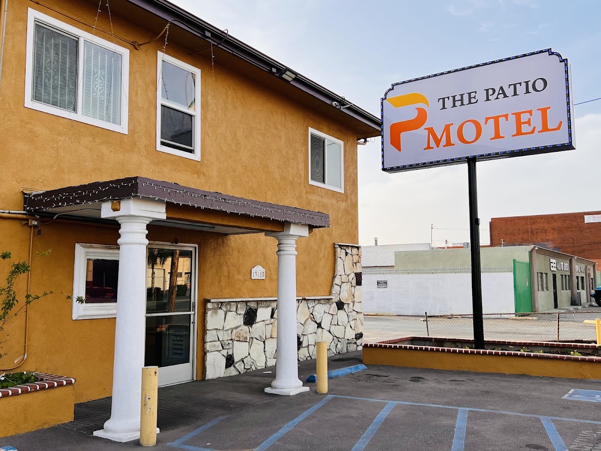 Patio motel