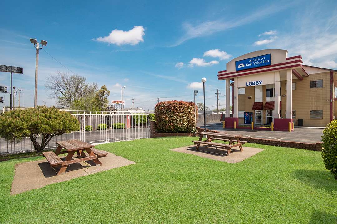 Americas Best Value Inn Tulsa at I-44