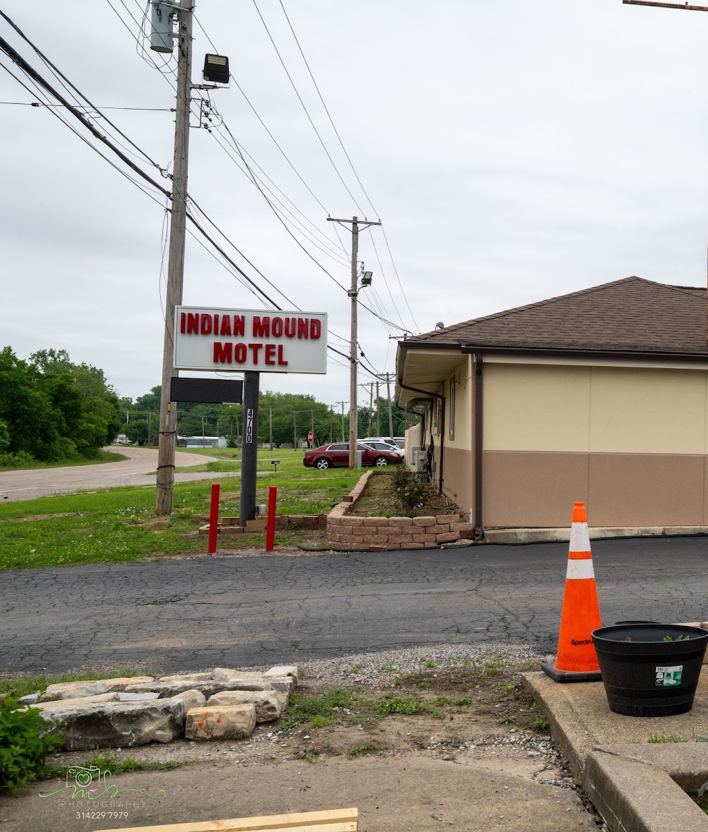 Indian Mound Motel