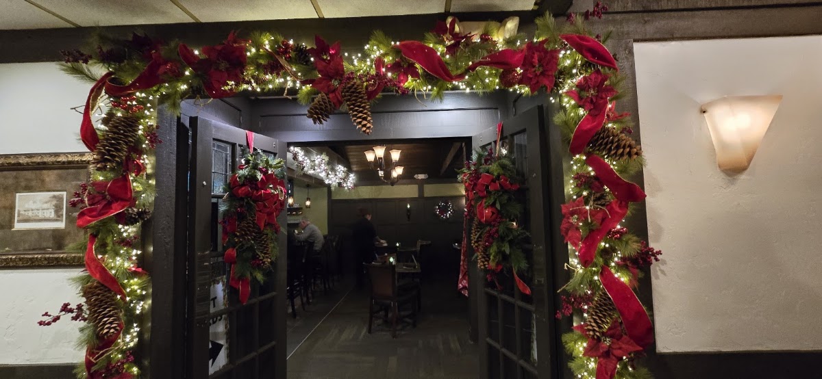 Jimm's Steakhouse & Pub