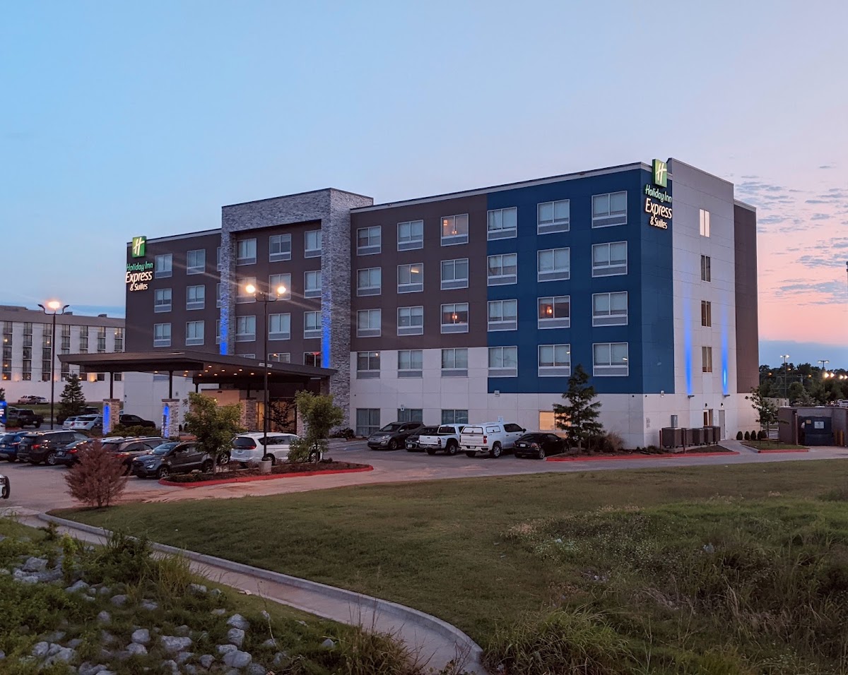 Holiday Inn Express & Suites Oklahoma City Airport by IHG
