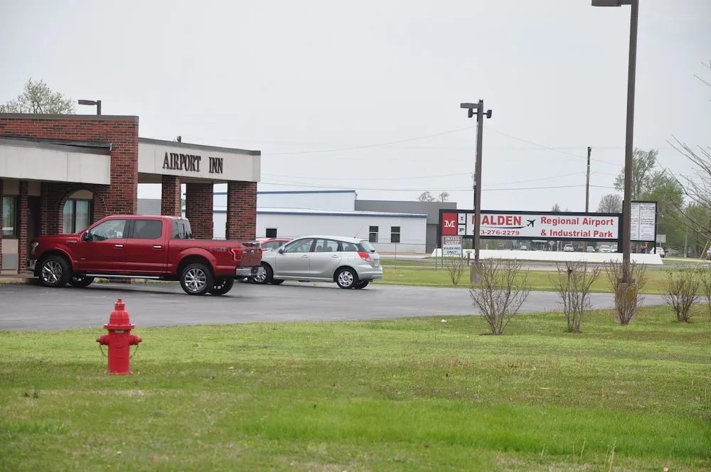 OYO Malden Airport Inn