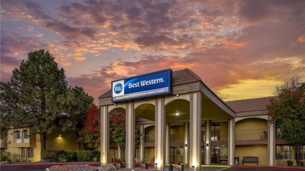 Best Western Airport Albuquerque Inn Suites Hotel & Suites