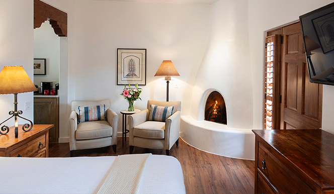Piñon Court by La Fonda