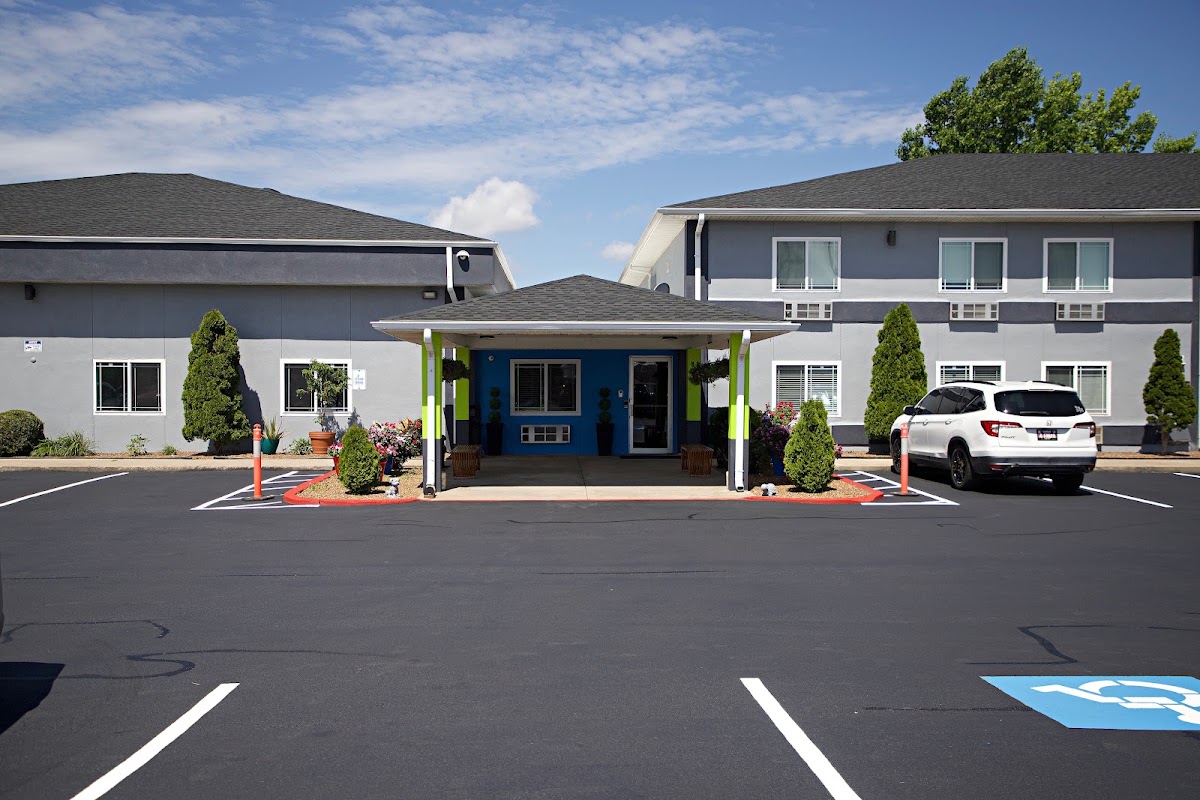 Express Inn Parsons