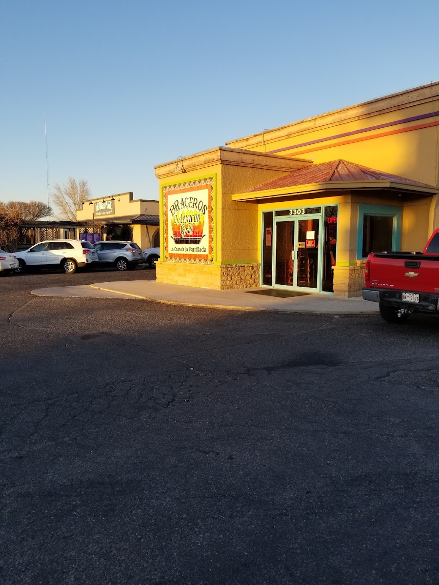 Los Braceros Mexican Restaurant