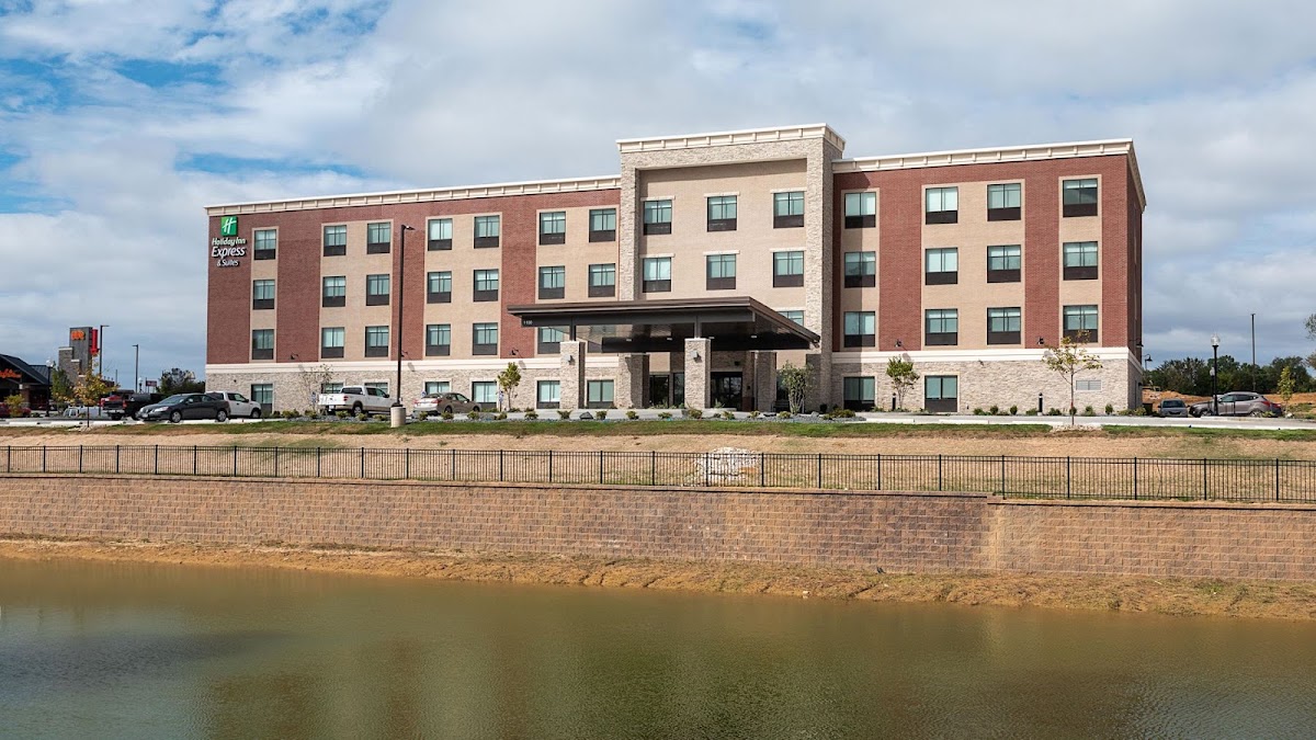 Holiday Inn Express & Suites Wentzville St Louis West by IHG