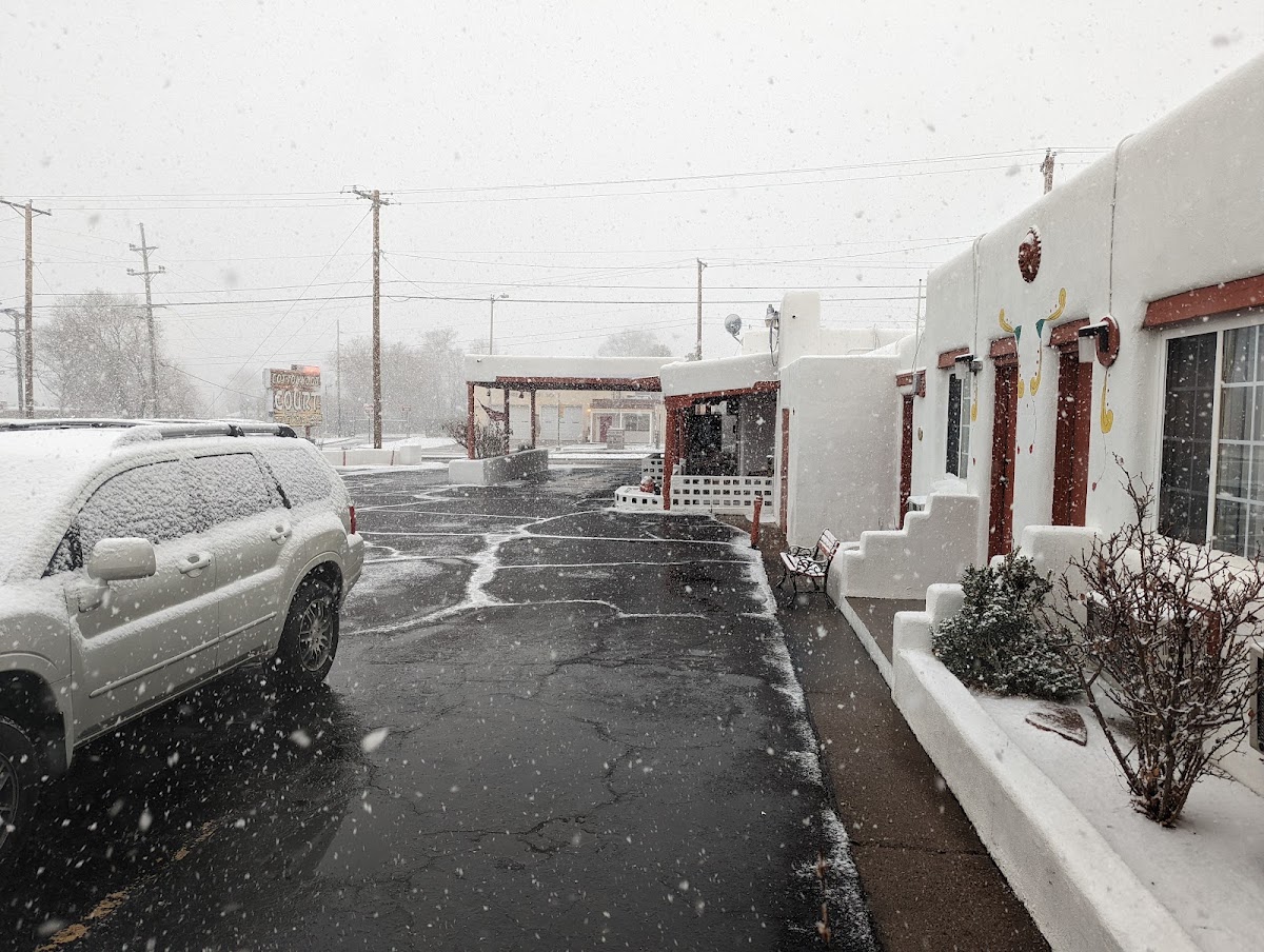 Cottonwood Court Motel