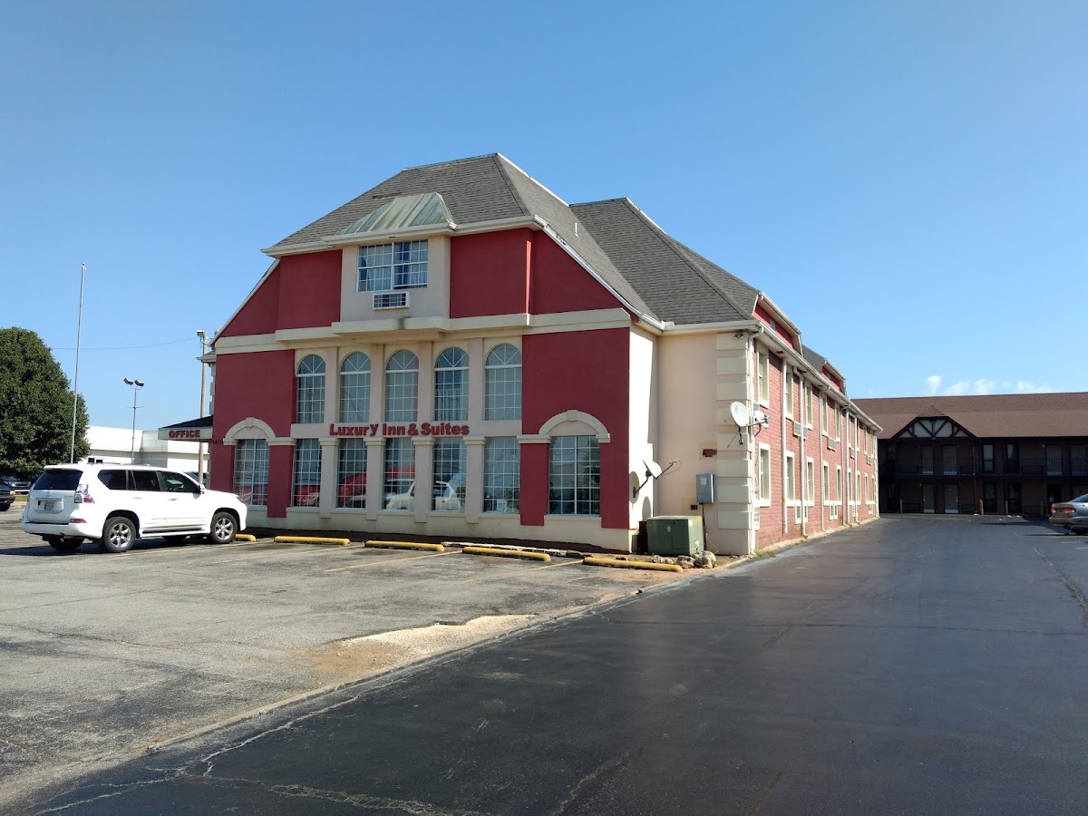 Luxury Inn Suites