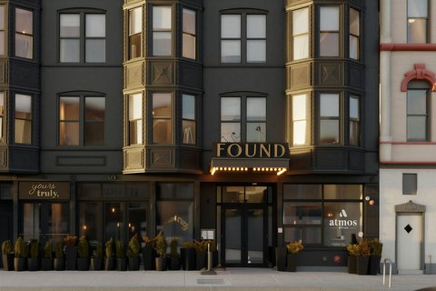 FOUND Hotel Chicago, River North