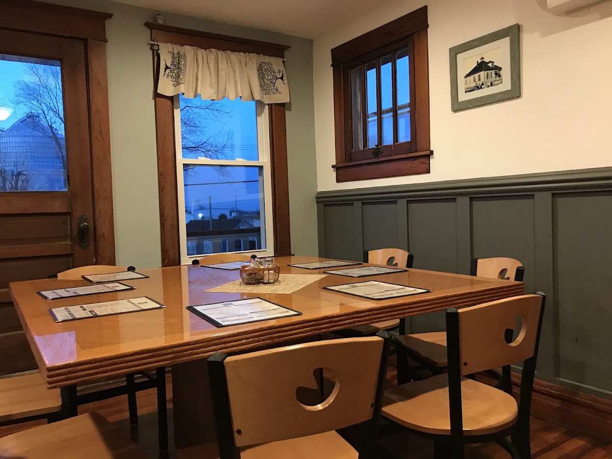 The Wooden Tie Cafe