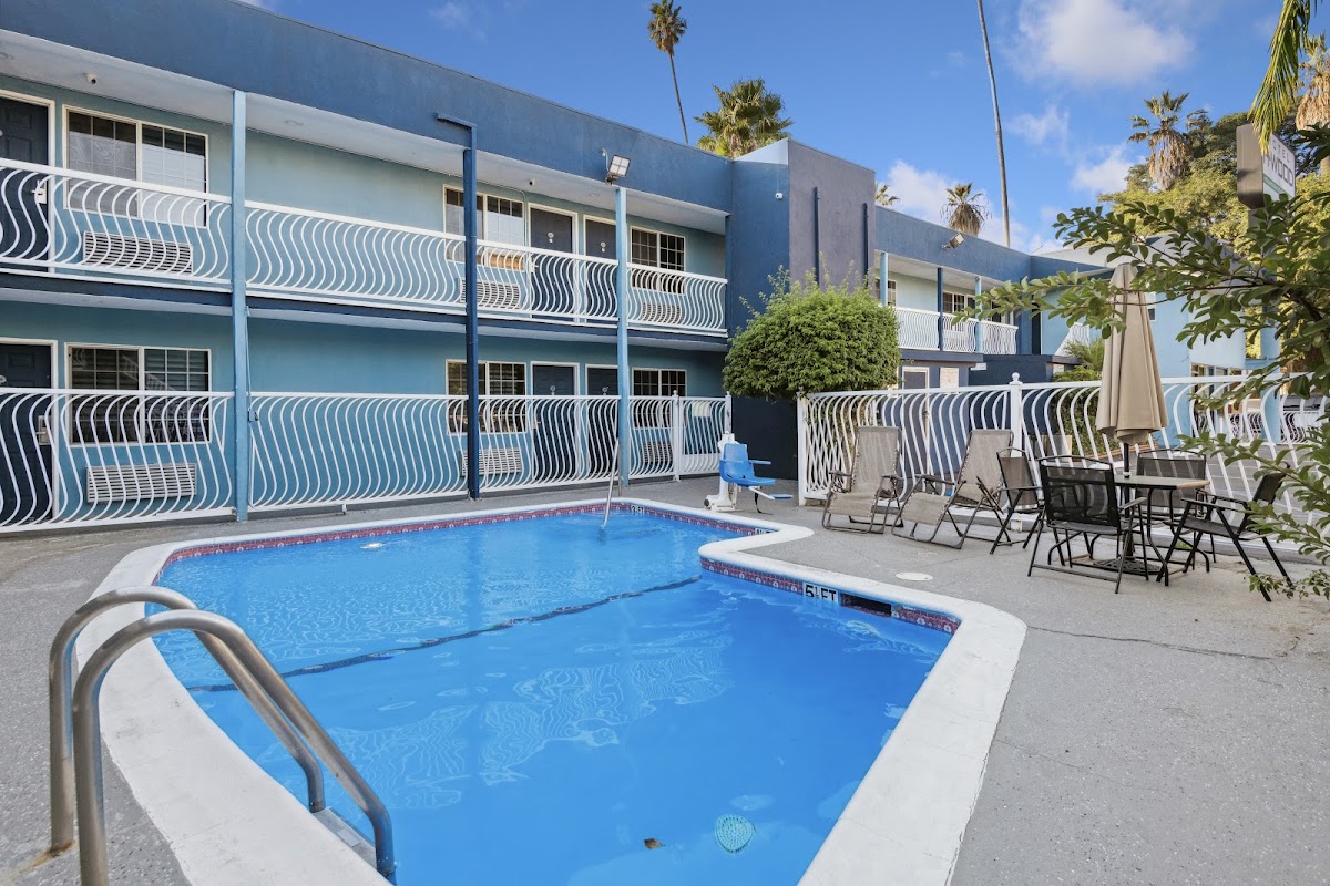Hotel Hwood