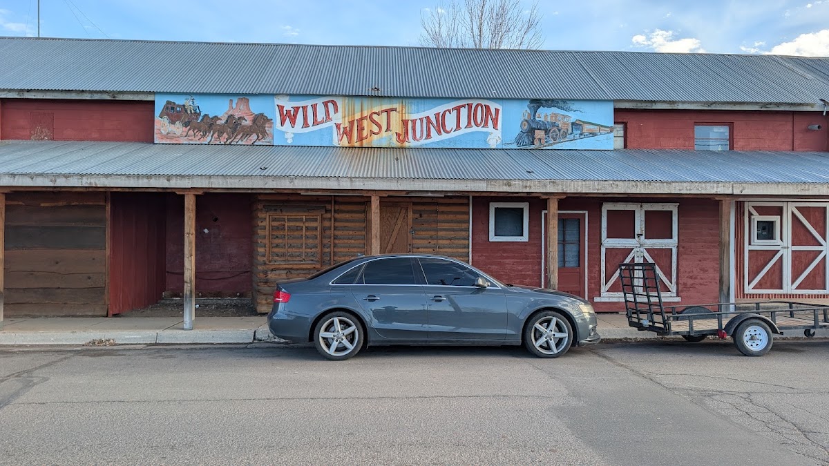 dj's Wild West Junction