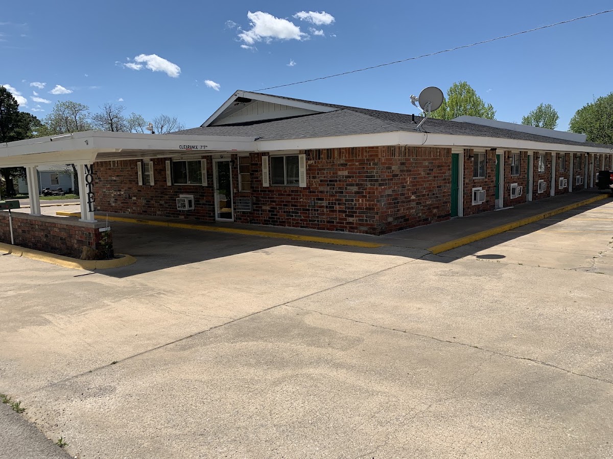 Country Club Motel