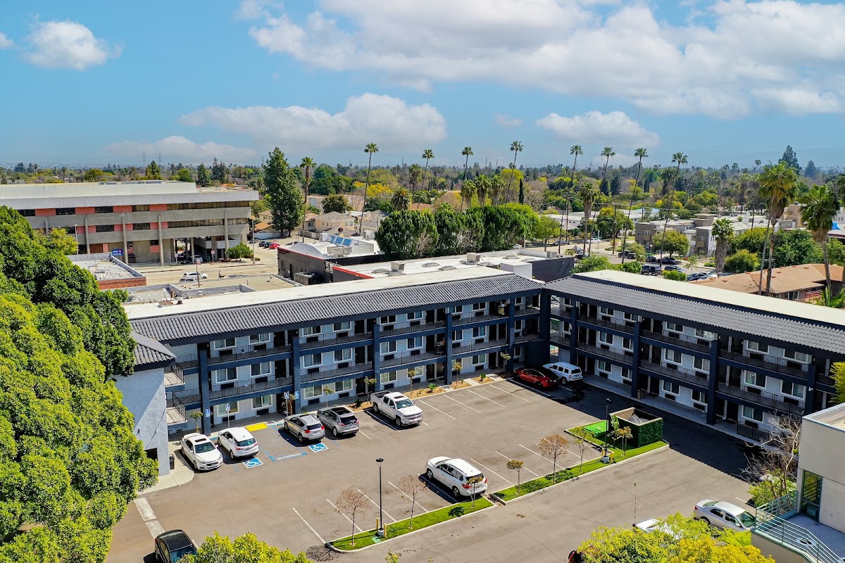 Hyland Inn near Pasadena Civic Center
