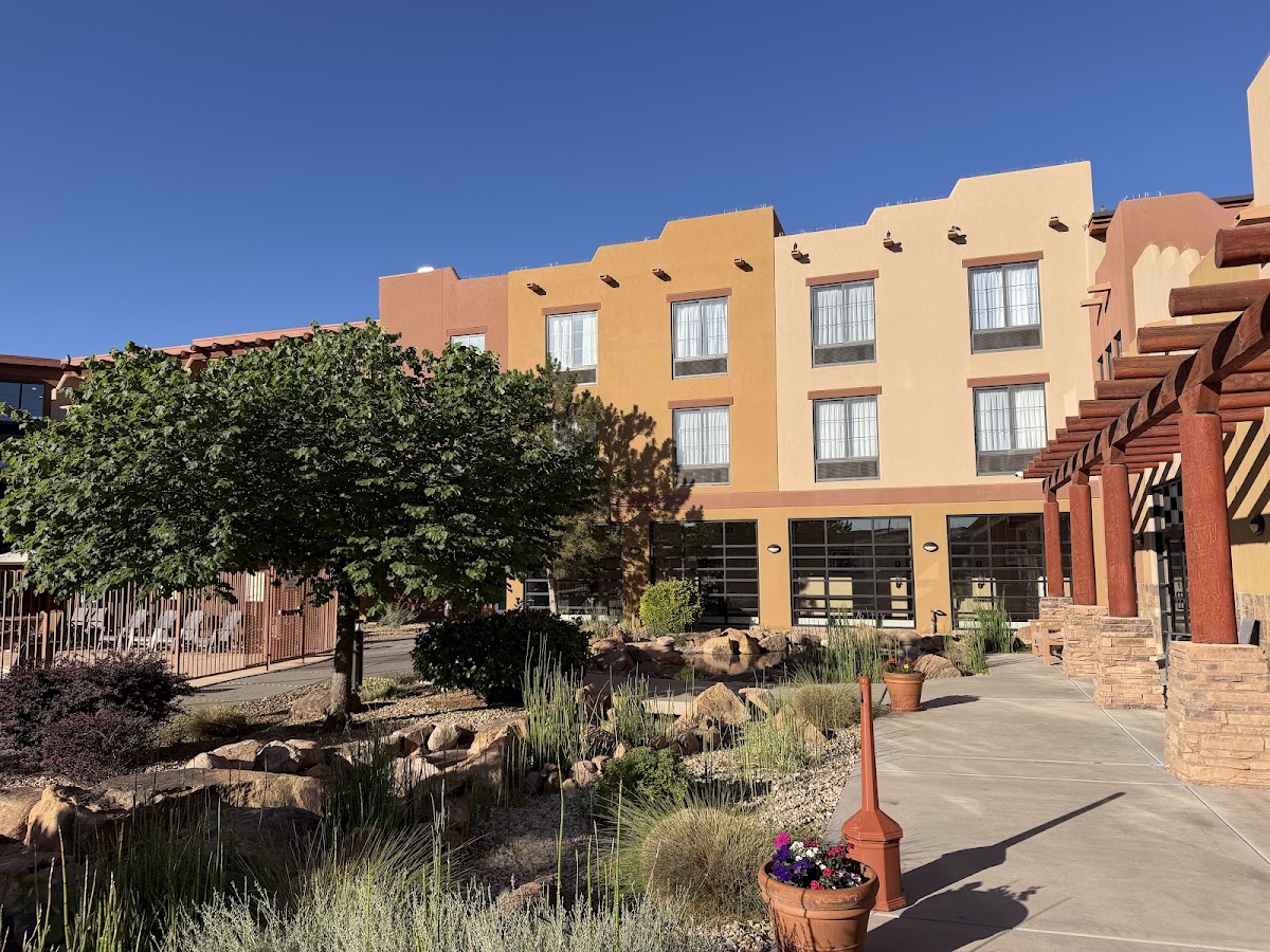 Moenkopi Legacy Inn & Suites