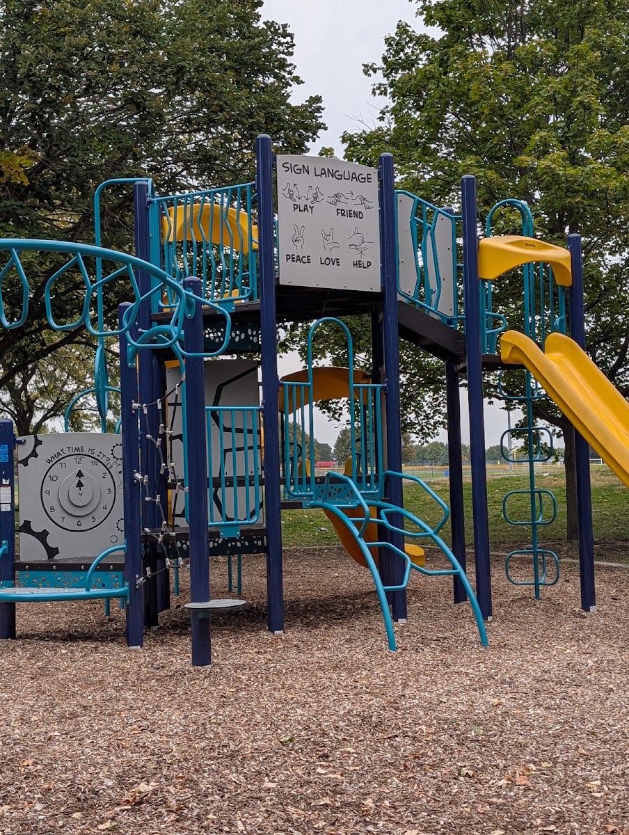 Erickson Park, Bolingbrook Park District
