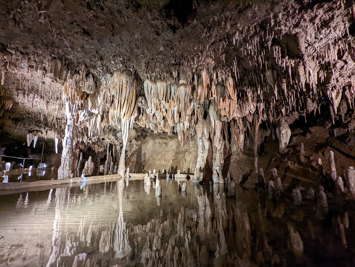 Meramec Caverns