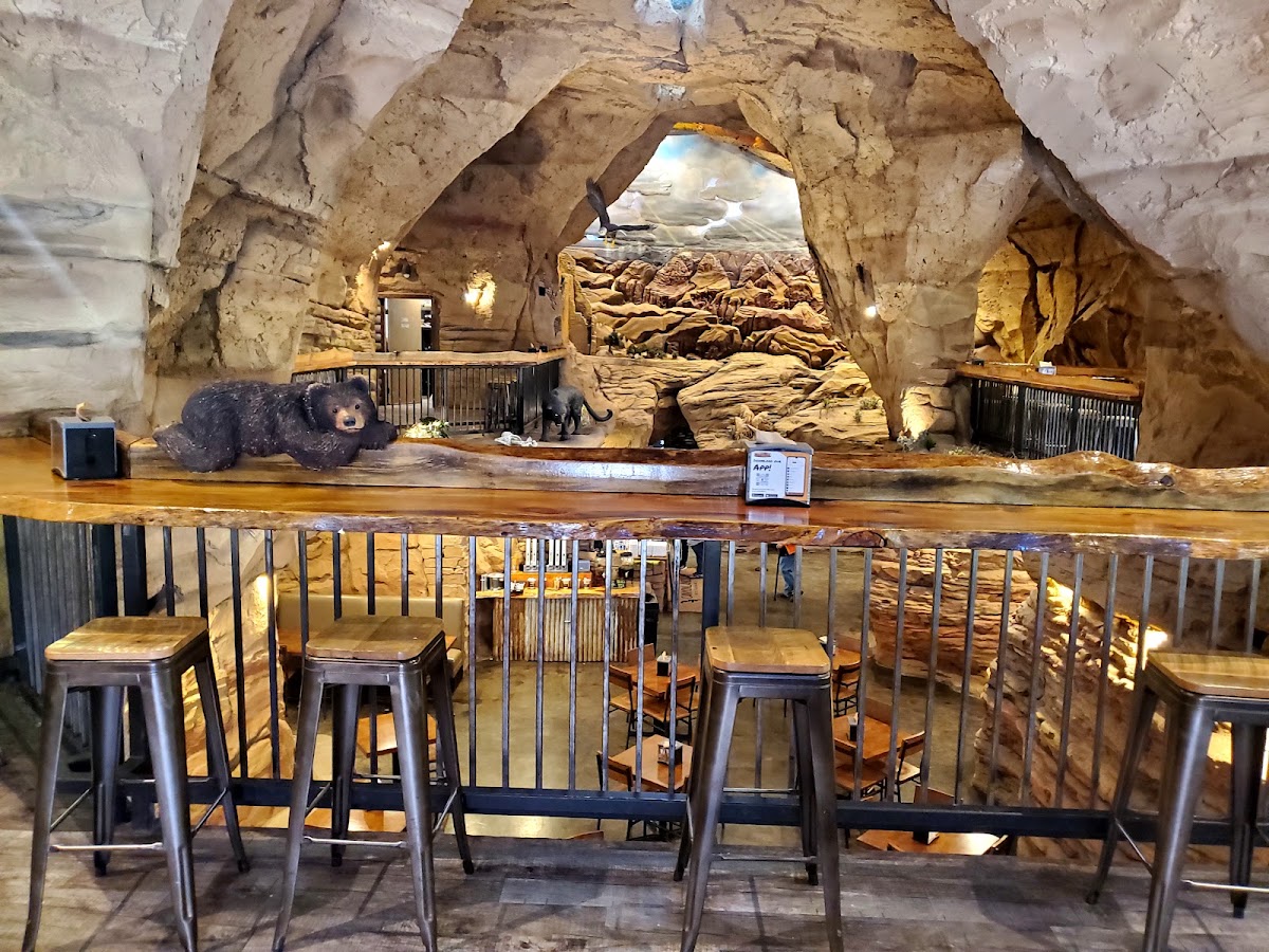 Canyonlands Restaurant at Bearizona