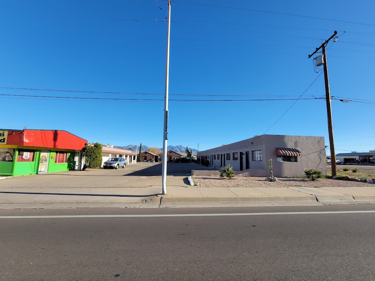 Hillcrest Motel