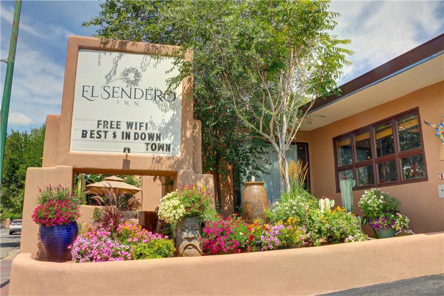 El Sendero Inn - Best hotel in Santa Fe Downtown
