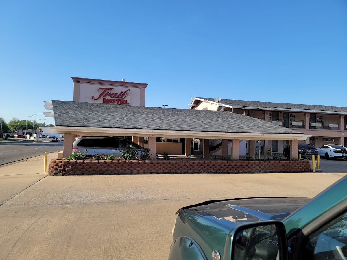 Trail Motel