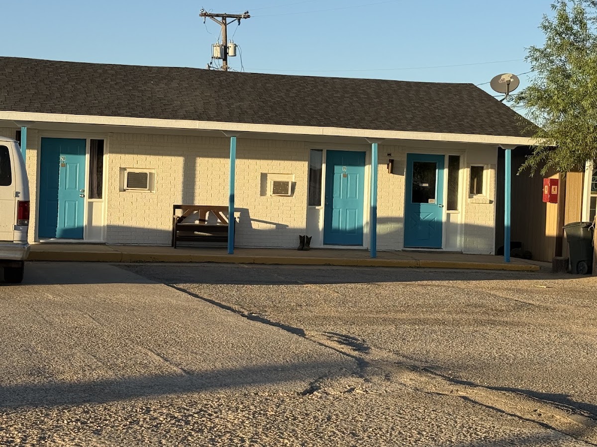 Capri Motel