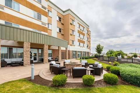 Courtyard by Marriott St. Louis St. Peters
