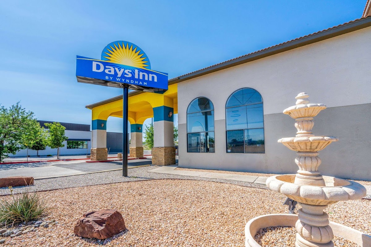 Days Inn by Wyndham Los Lunas