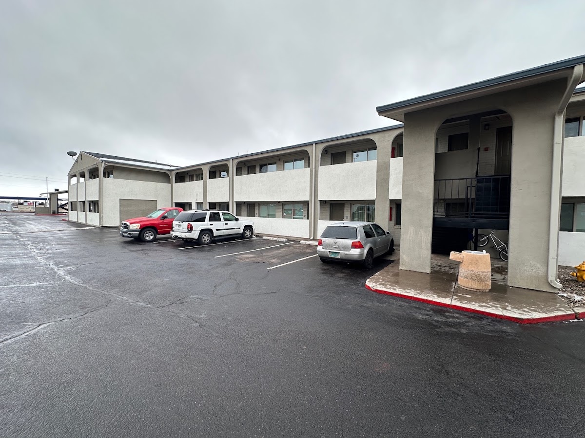 Desert Sands Inn & Suites Albuquerque